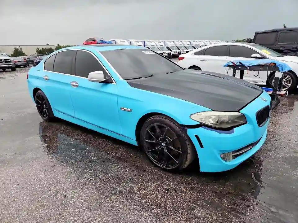 WBAFR9C53BC757470 2011 BMW 5 SERIES-3