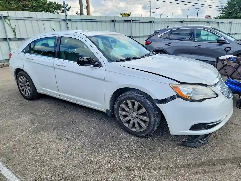 1C3CCBBB4DN701412 2013 CHRYSLER 200-3