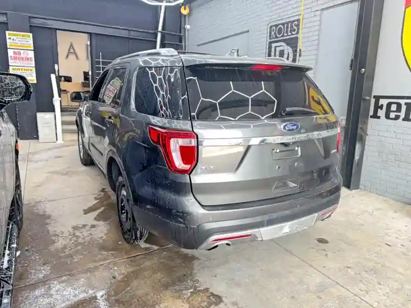 1FM5K8D88HGA45670 2017 FORD EXPLORER-2