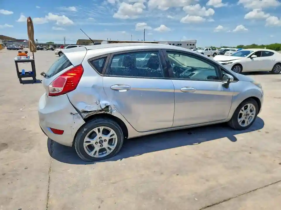 3FADP4EJ4GM112304 2016 FORD FIESTA-2
