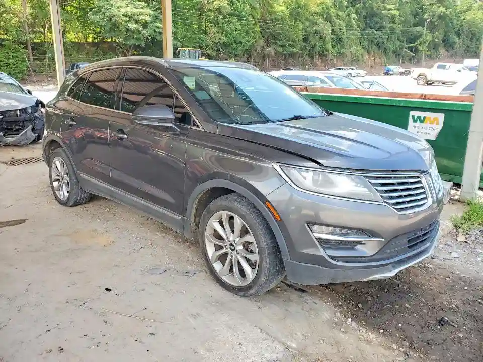 5LMCJ2C9XHUL21623 2017 LINCOLN MKC-3