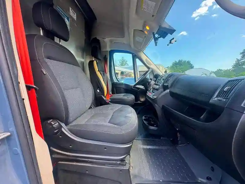 3C6URVJG3LE106736 2020 RAM PROMASTER-4