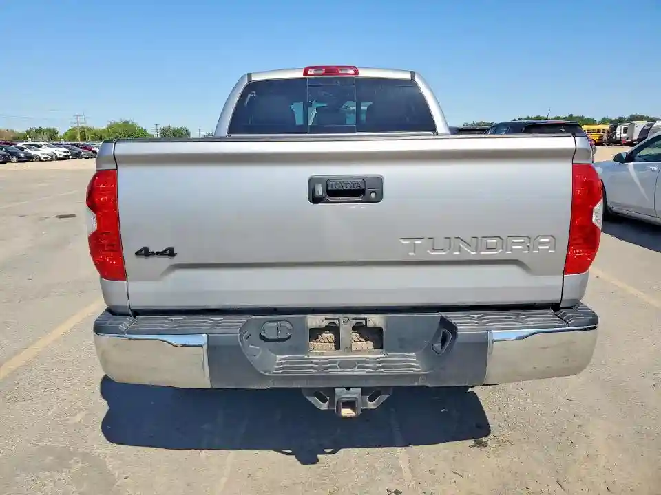 5TFUM5F10JX079262 2018 TOYOTA TUNDRA-5