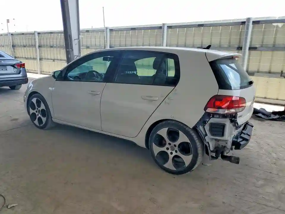 WVWGV7AJ9BW050136 2011 VOLKSWAGEN GTI-1