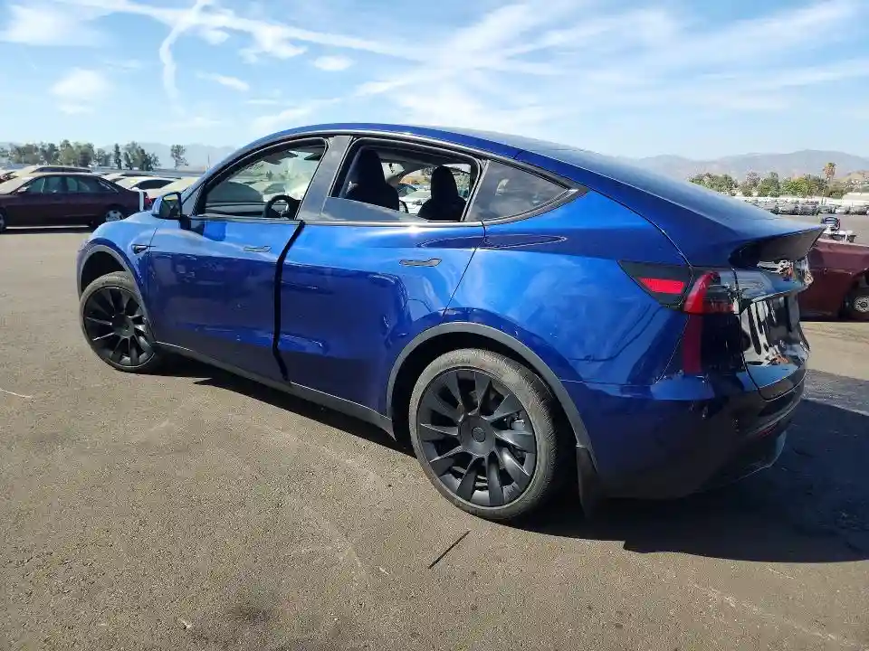 7SAYGDEE1PA124414 2023 TESLA MODEL Y-1