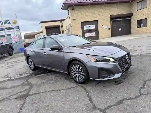 1N4BL4DV8SN417553 2025 NISSAN ALTIMA-2