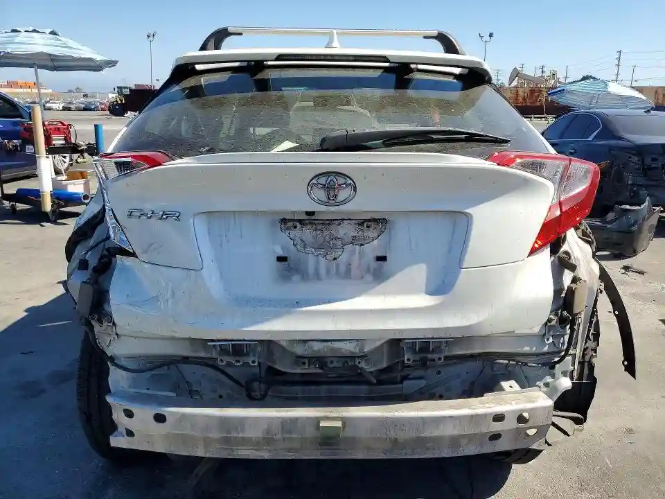 JTNKHMBX3K1012722 2019 TOYOTA C-HR-5