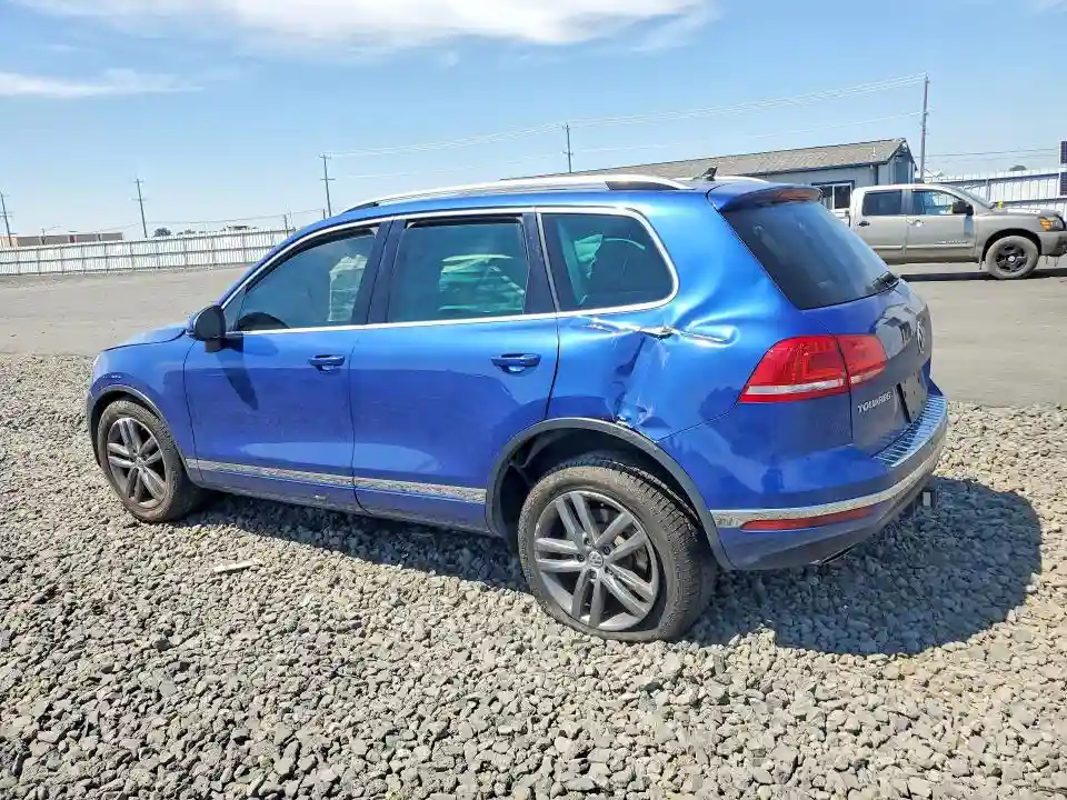 WVGEF9BP4GD000729 2016 VOLKSWAGEN TOUAREG-1
