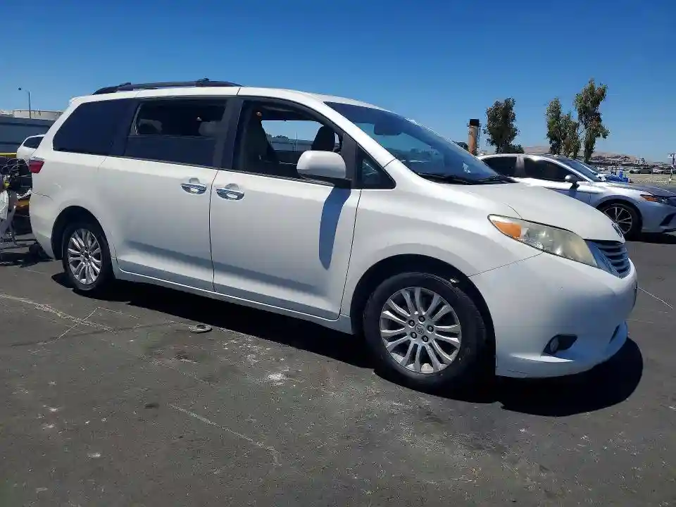 5TDYK3DC6FS671634 2015 TOYOTA SIENNA-3