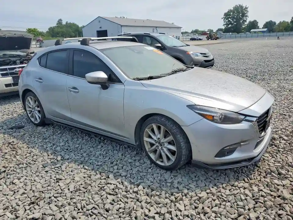 JM1BN1M35H1116918 2017 MAZDA 3-3