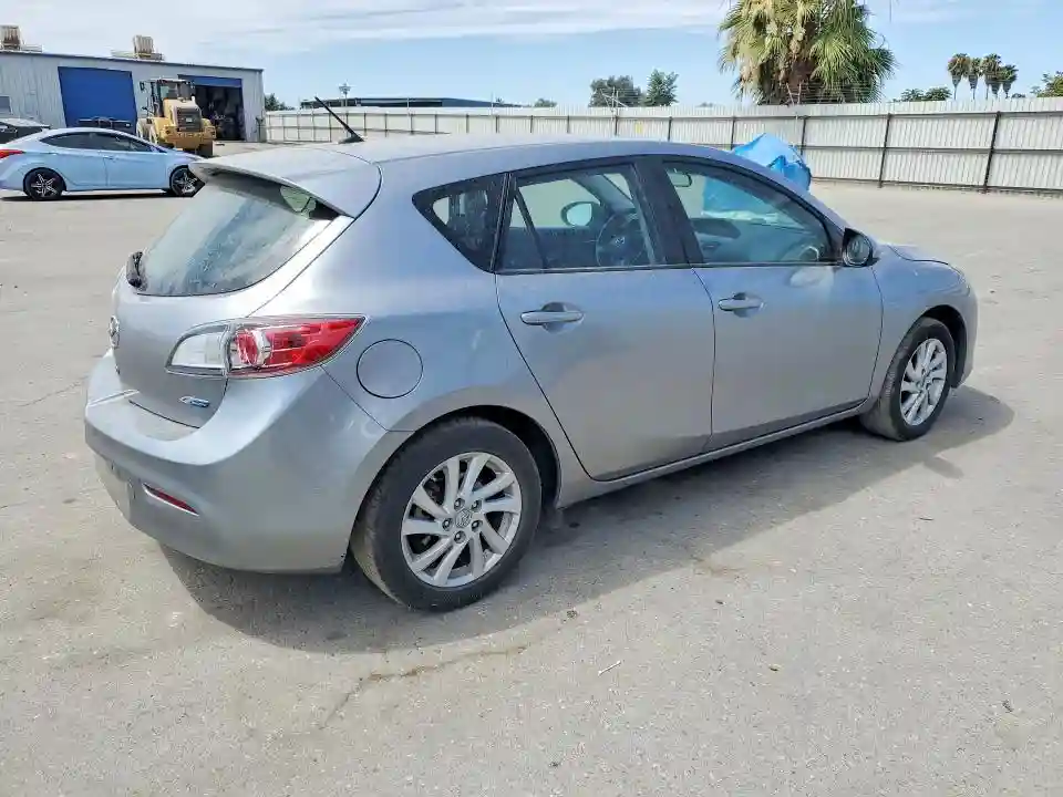 JM1BL1L87C1680064 2012 MAZDA 3-2
