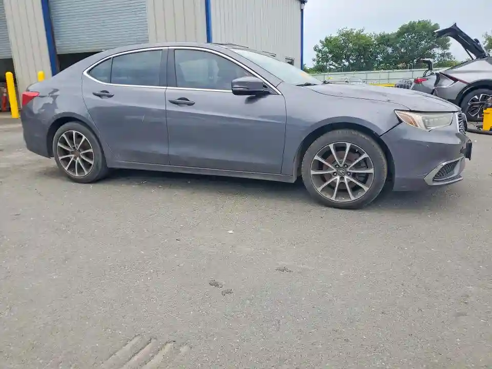 19UUB2F37JA005105 2018 ACURA TLX-3