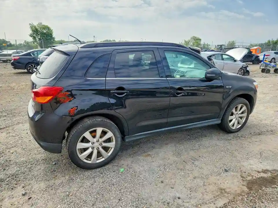 4A4AP4AW9FE044870 2015 MITSUBISHI OUTLANDER-2