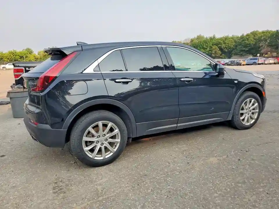 1GYFZBR45KF197579 2019 CADILLAC XT4-2