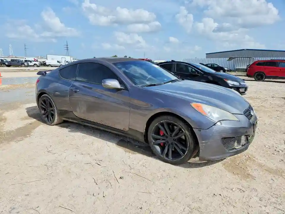 KMHHT6KD4AU027429 2010 HYUNDAI GENESIS-3