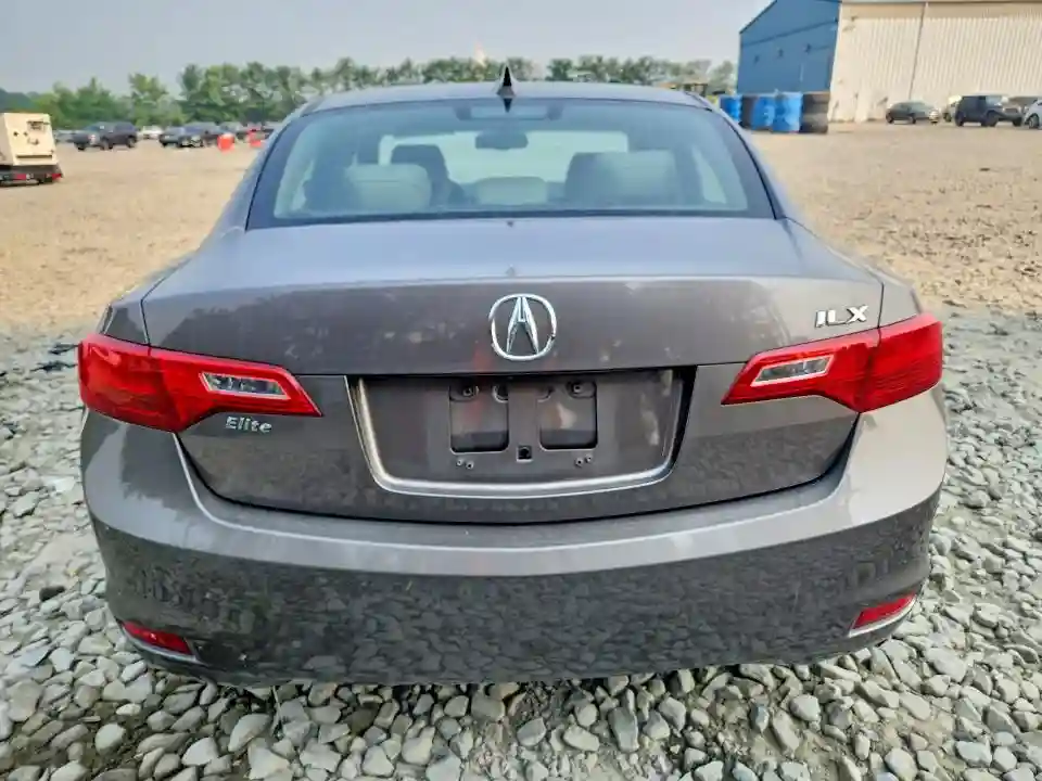 19VDE1F77DE002427 2013 ACURA ILX-5
