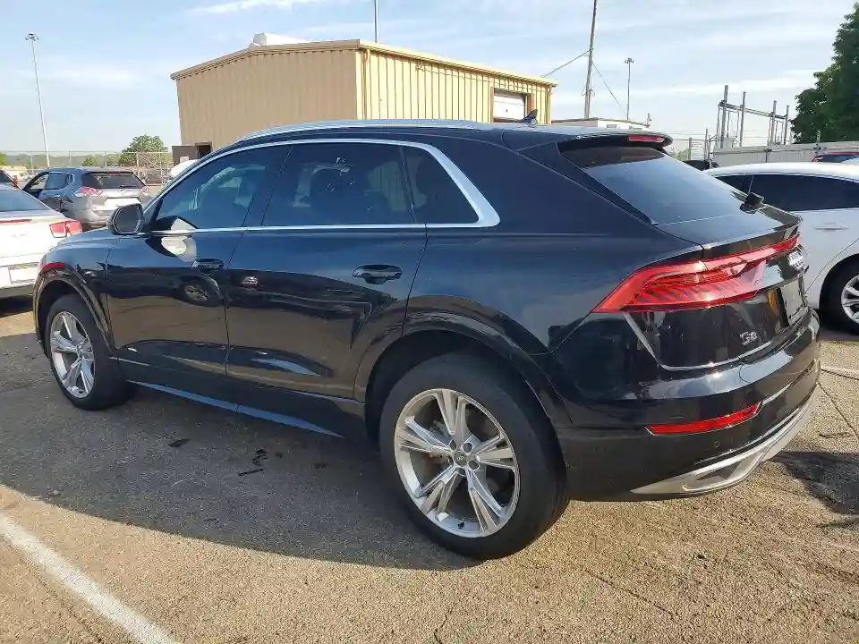 WA1AVAF13KD011544 2019 AUDI Q8-1