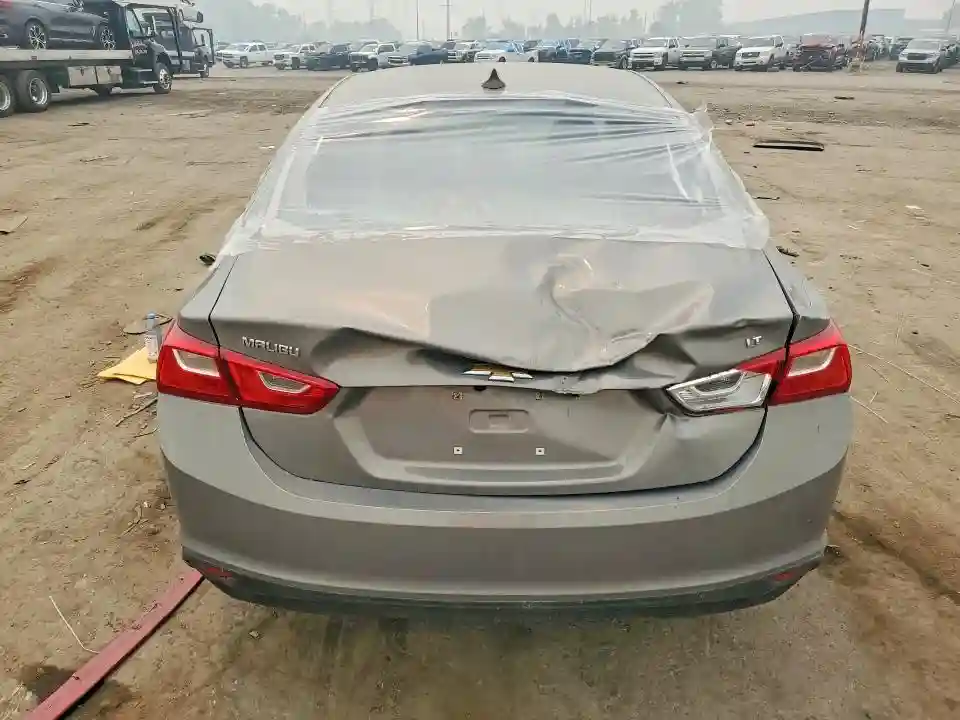 1G1ZD5ST2JF187698 2018 CHEVROLET MALIBU-5
