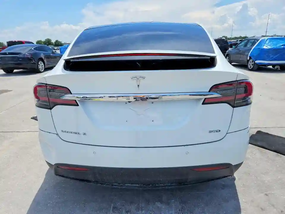 5YJXCBE24GF012790 2016 TESLA MODEL X-5