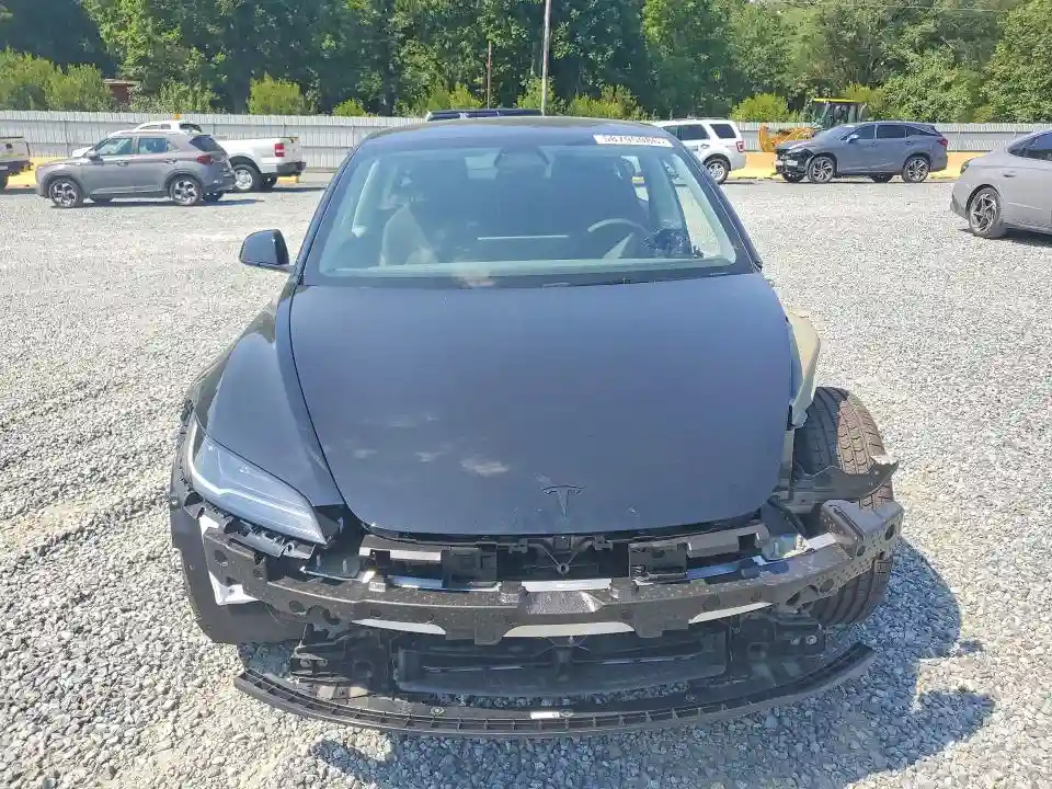 5YJ3E1EA5TF170267 2026 TESLA MODEL 3-4