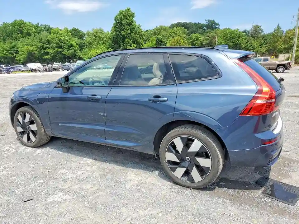 YV4H60RC8S1018013 2025 VOLVO XC60-1