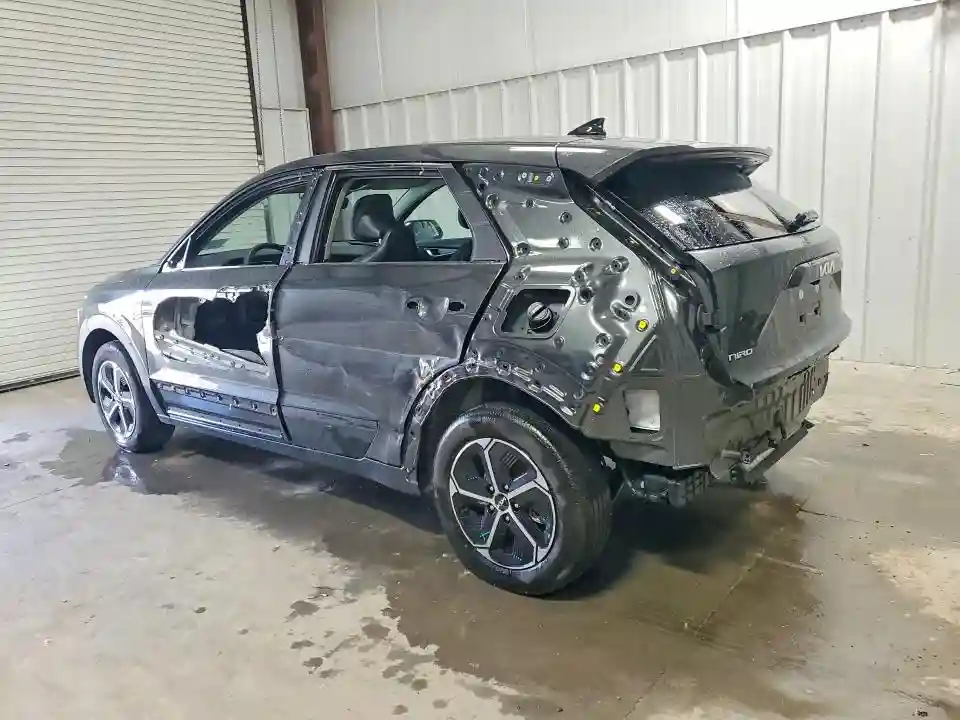 KNDCP3LE0T5322811 2026 KIA NIRO-1