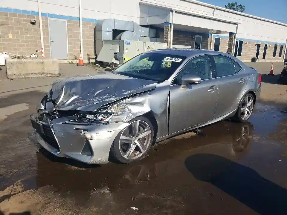 JTHC81D28K5038569 2019 LEXUS IS-0