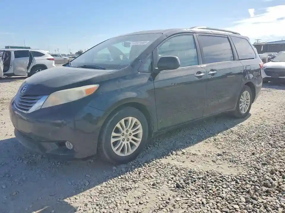 5TDYK3DC9FS584861 2015 TOYOTA SIENNA-0