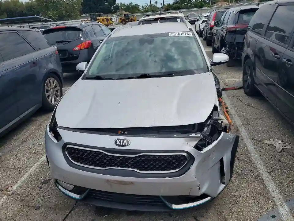 KNDCD3LD6K5316140 2019 KIA NIRO-4