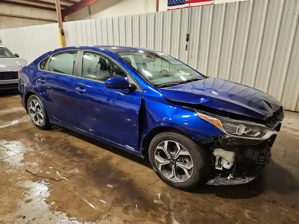 3KPF24AD7LE161809 2020 KIA FORTE-3