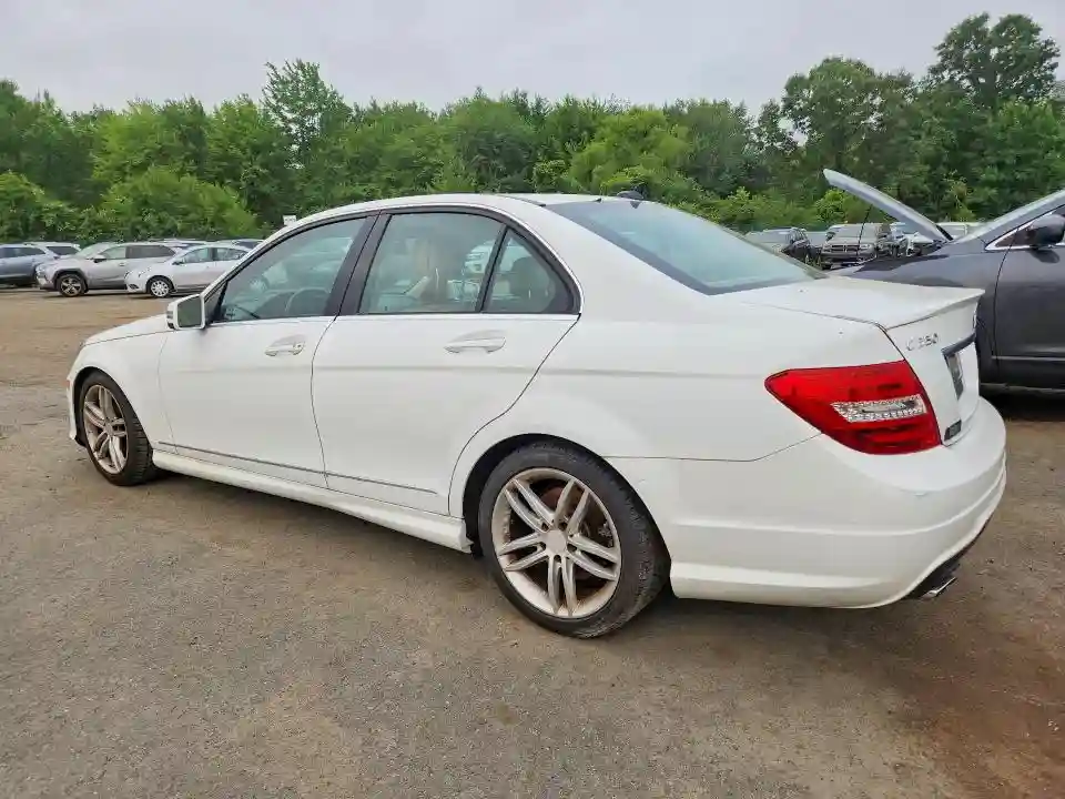 WDDGF4HB8DR271566 2013 MERCEDES-BENZ C-CLASS-1