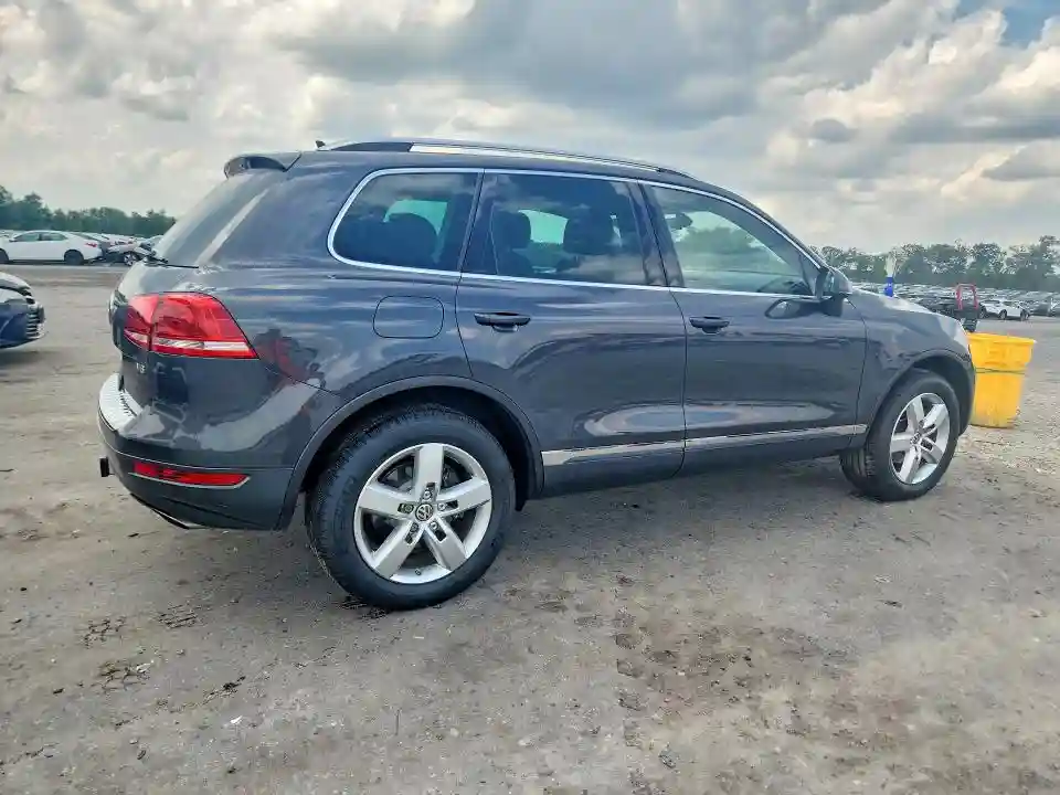 WVGEF9BPXCD009980 2012 VOLKSWAGEN TOUAREG-2