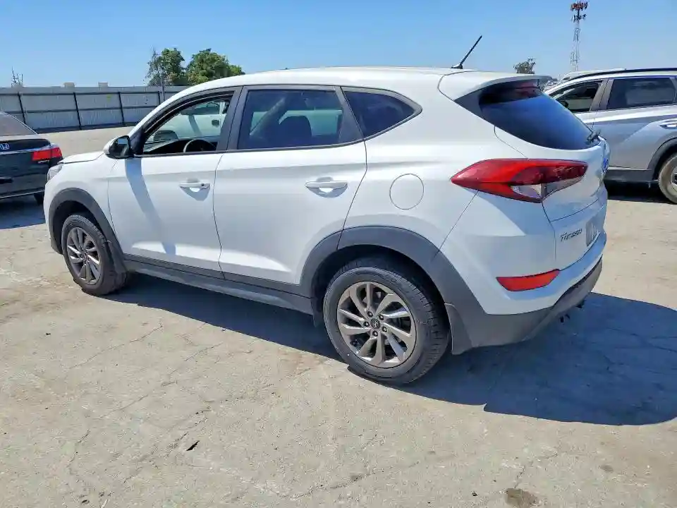 KM8J23A47JU627351 2018 HYUNDAI TUCSON-1