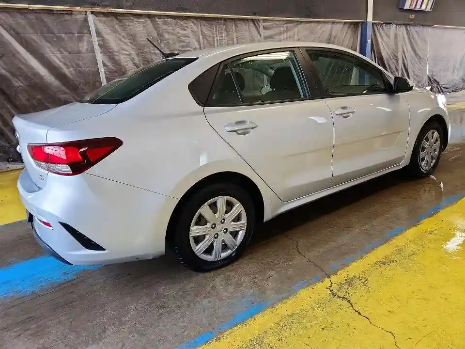 3KPA24AD7ME374416 2021 KIA RIO-2