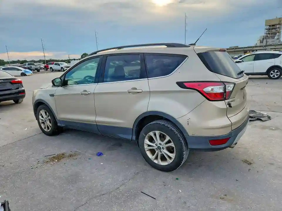 1FMCU9GD8JUA66378 2018 FORD ESCAPE-1