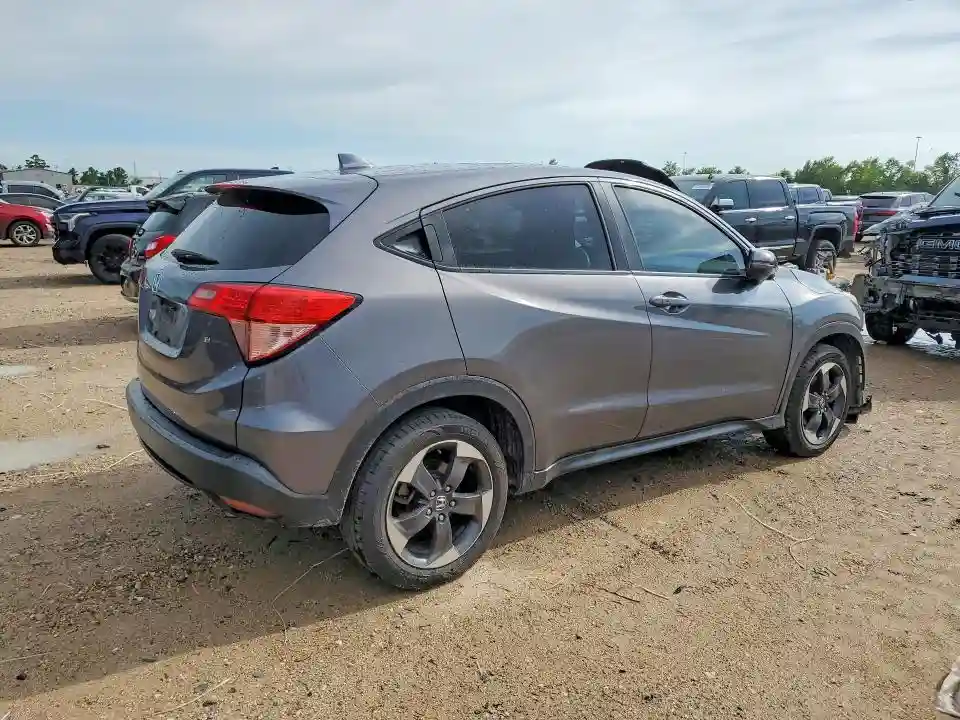 3CZRU5H56JM714216 2018 HONDA HR-V-2