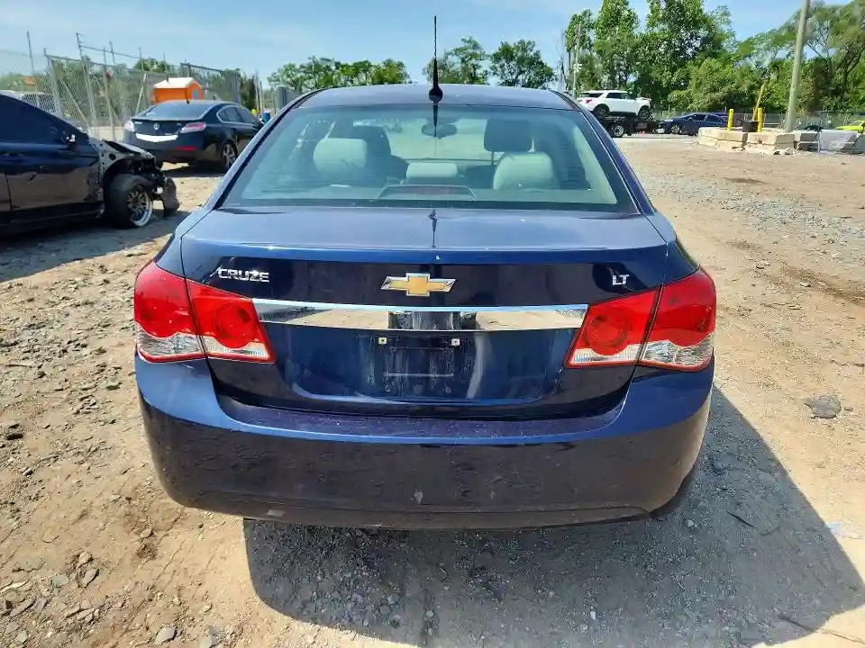1G1PF5S9XB7187353 2011 CHEVROLET CRUZE-5