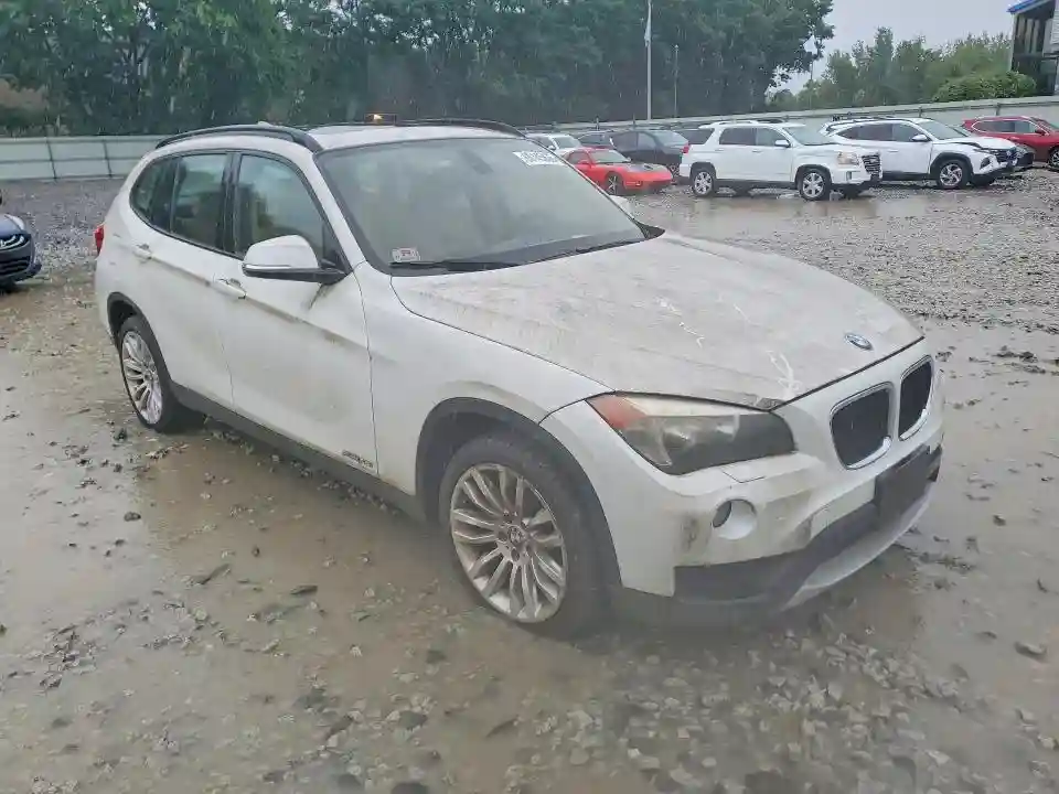 WBAVL1C5XDVR82006 2013 BMW X1-3