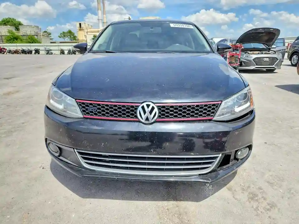 3VW637AJ3DM259342 2013 VOLKSWAGEN JETTA-4