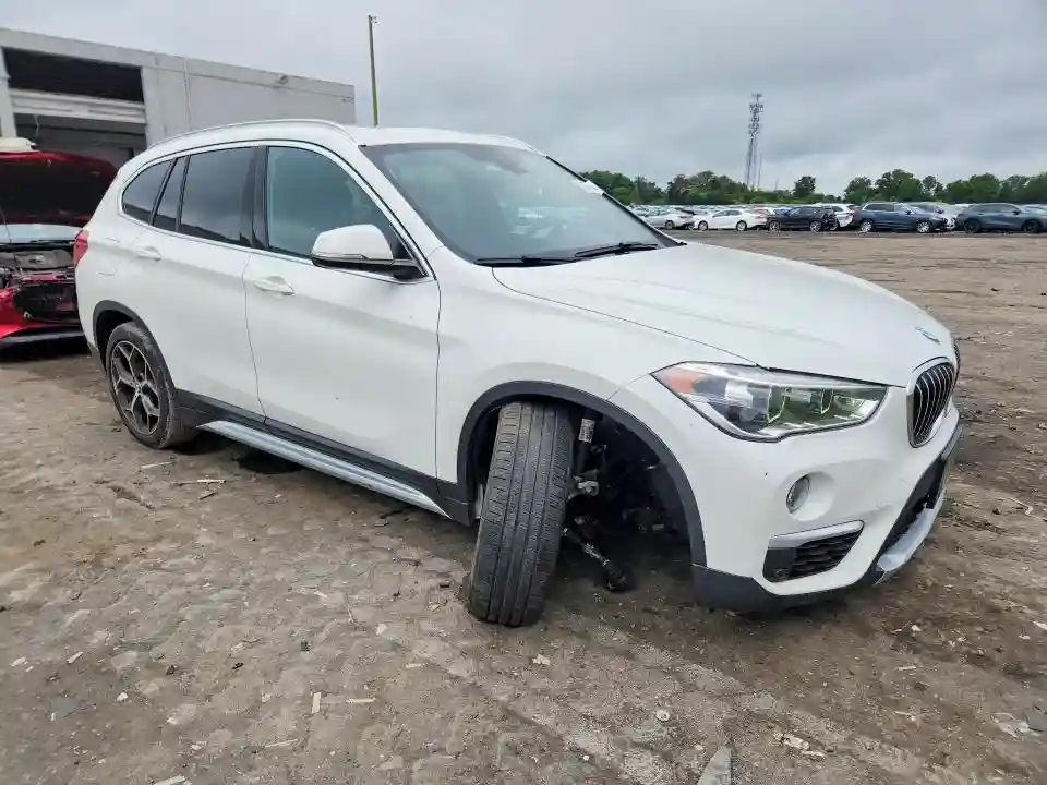 WBXHT3C54K5L97904 2019 BMW X1-3