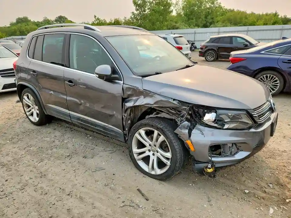 WVGBV7AXXCW000583 2012 VOLKSWAGEN TIGUAN-3