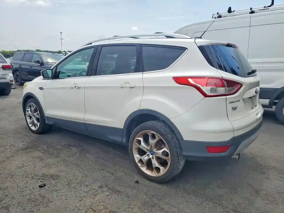1FMCU0J9XDUA90573 2013 FORD ESCAPE-1