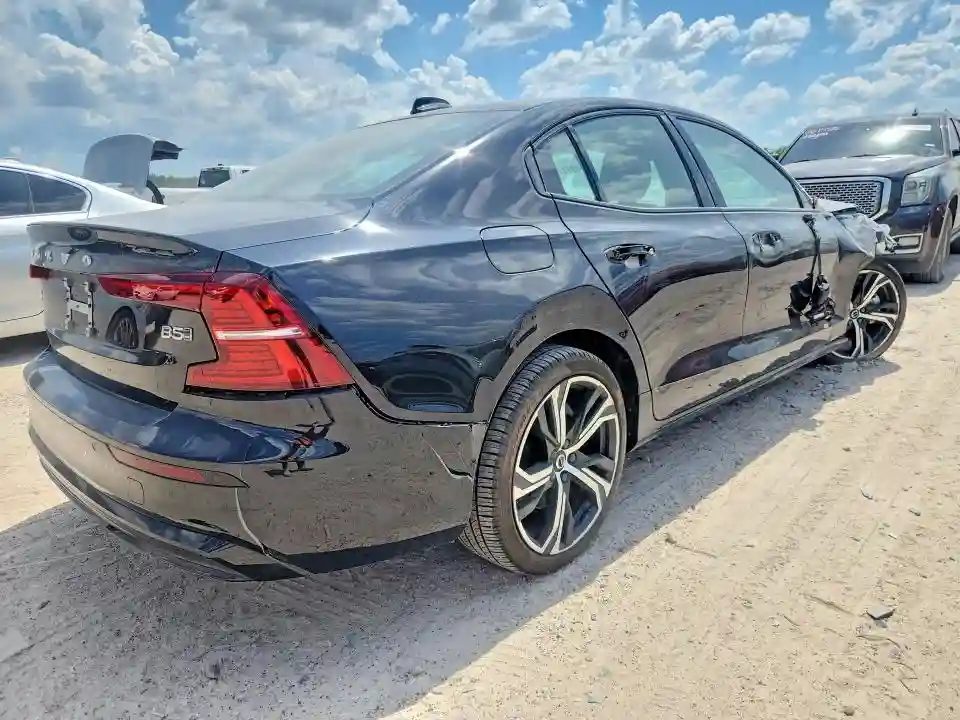 7JRL12TK4RG322231 2024 VOLVO S60 CORE-2