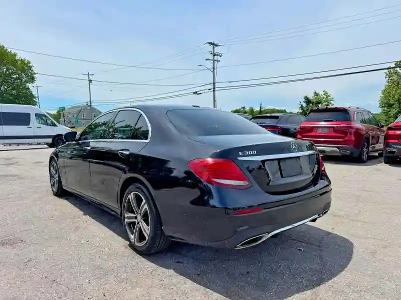 WDDZF4JB0HA182257 2017 MERCEDES-BENZ E-CLASS-2