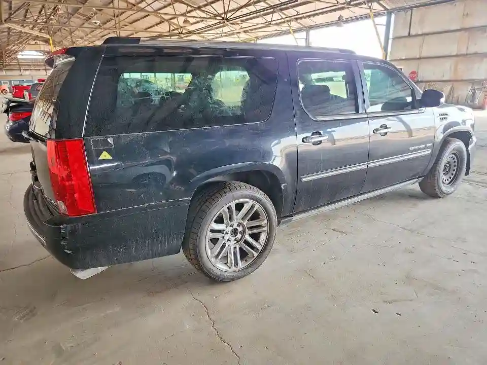 1GYS4KEF3BR400374 2011 CADILLAC ESCALADE-2