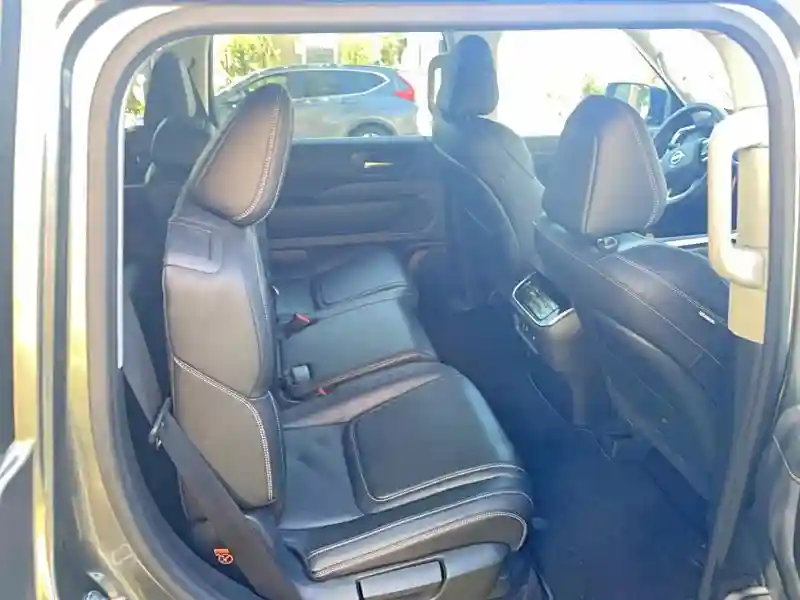 JN8AY3AD4T9320166 2026 NISSAN ARMADA-5