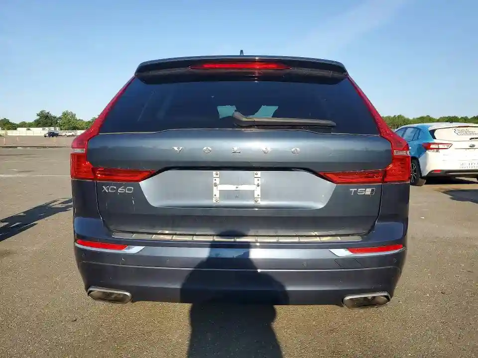 YV4102RL9J1064883 2018 VOLVO XC60-5