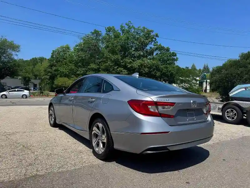 1HGCV1F44KA033841 2019 HONDA ACCORD-2