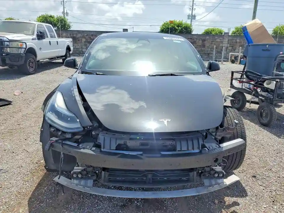 5YJ3E1EA0PF459479 2023 TESLA MODEL 3-4