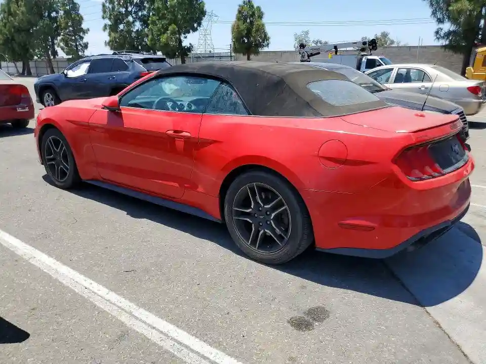 1FATP8UH0J5133469 2018 FORD MUSTANG-1